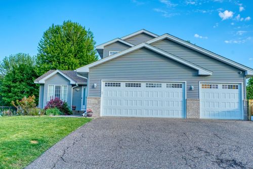 3803 Globe Flower Cir N, Brooklyn Park, MN, 55443-1532 | Card Image