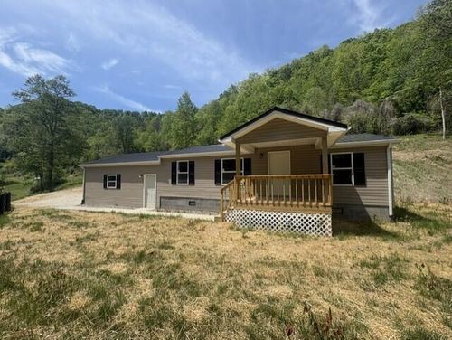 580 Conley Frk, Prestonsburg, KY, 41653-8707 | Card Image