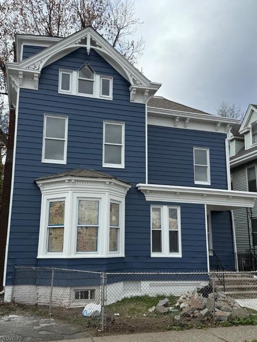 15 Winthrop Ter, East Orange, NJ, 07018-4110 | Card Image