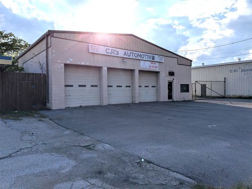 213 N Saginaw Blvd, Saginaw, TX, 76179-1335 | Card Image