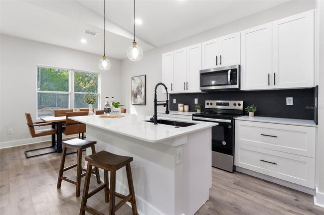 8311 Sw 136 Th Ter, House other with 3 bedrooms, 2 bathrooms and null parking in DUNNELLON FL | Image 11