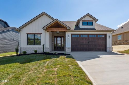 3017 Bridgewater Blvd, Morristown, TN, 37814-1983 | Card Image