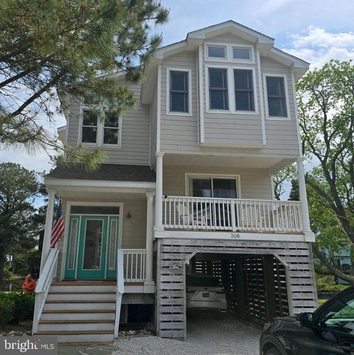 306 W 8th St, BETHANY BEACH, DE, 19930-9794 | Card Image
