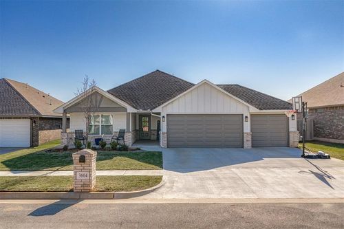3604 Northover Ridge Dr, Yukon, OK, 73099-3667 | Card Image