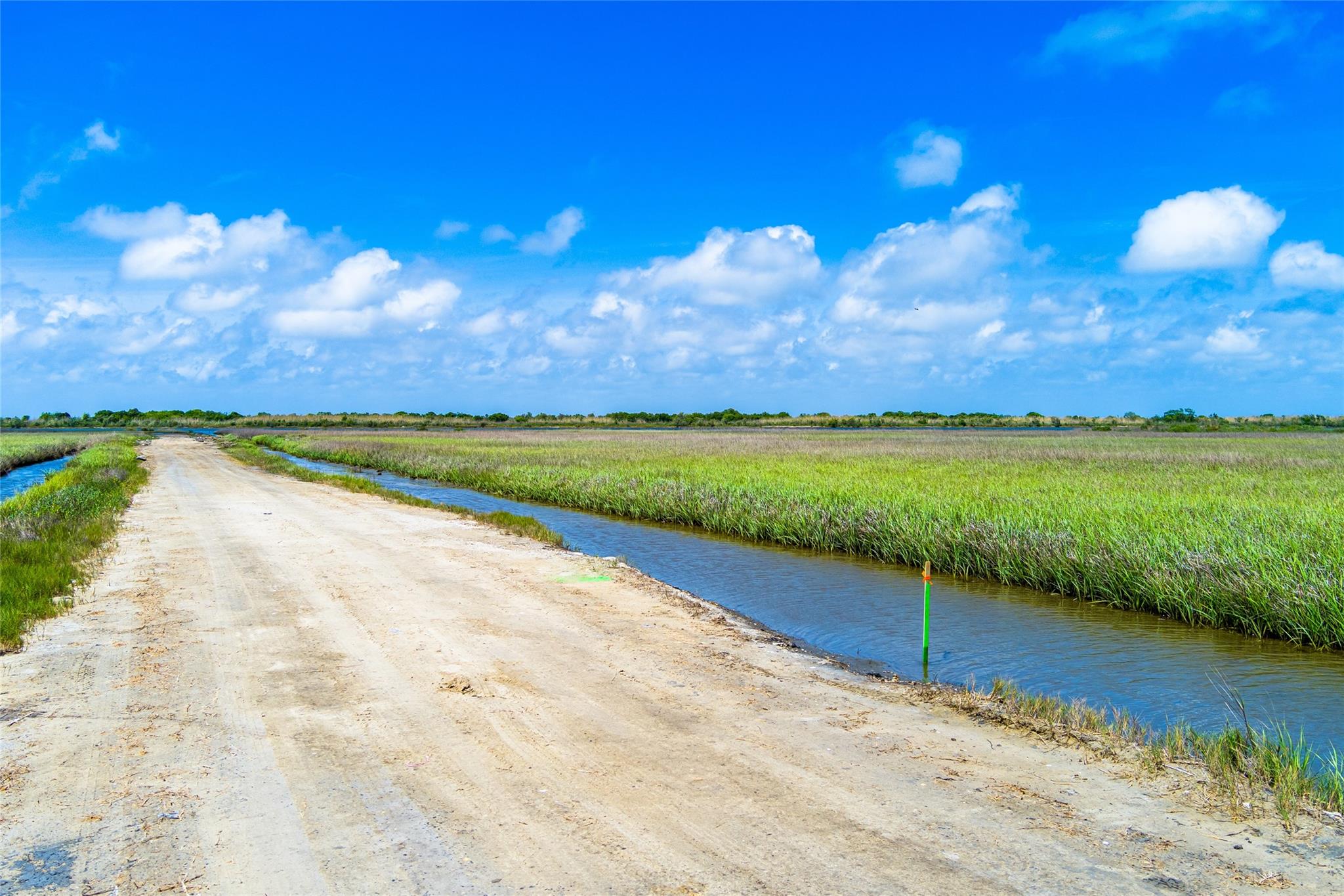 Land in Crystal Beach
