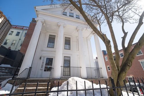 33 Cordis Street, Boston, MA, 02129 | Card Image