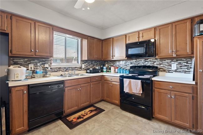 APT-59 - 1710 Charlestown New Albany Rd, Condo with 2 bedrooms, 2 bathrooms and null parking in Jeffersonville IN | Image 11