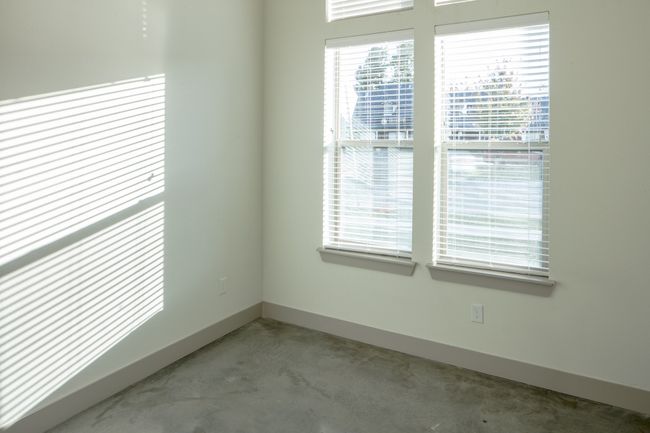 View of spare room | Image 6