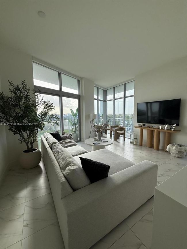 APT-603 - 2000 Metropica Way, Condo with 2 bedrooms, 3 bathrooms and null parking in Sunrise FL | Image 15