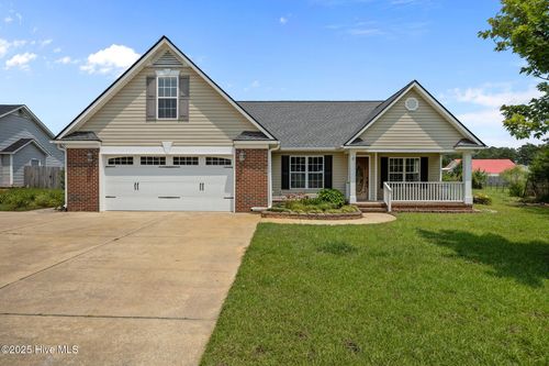 107 Hayes Ct, Raeford, NC, 28376-9413 | Card Image