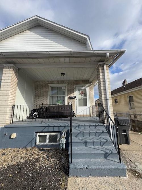 834 Fernwood St, BETHLEHEM, PA, 18018-4412 | Card Image