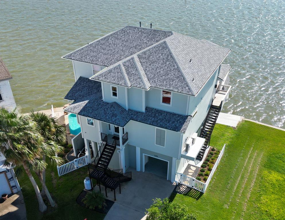 Oahu Dr, Galveston, TX 77554