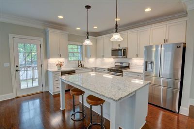 1 - 935 Hickory Leaf Court, Townhouse with 4 bedrooms, 3 bathrooms and 2 parking in Marietta GA | Image 3