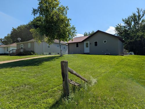 202 Hill St, Russell, MN, 56169-4005 | Card Image