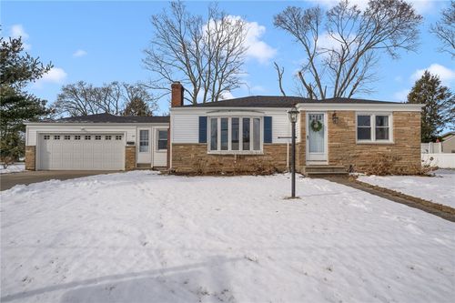 23 Laurelhurst Rd, Cranston, RI, 02920-8106 | Card Image