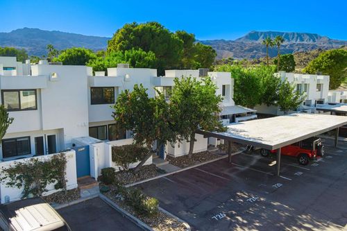 48724 Desert Flower Dr, Palm Desert, CA, 92260-6236 | Card Image