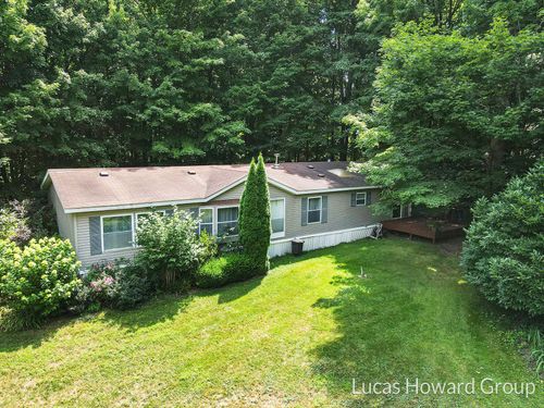 58280 Kirk Lake Rd, Vandalia, MI, 49095-8759 | Card Image