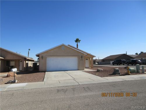 2747 Phoenix Ave, Kingman, AZ, 86401-6342 | Card Image