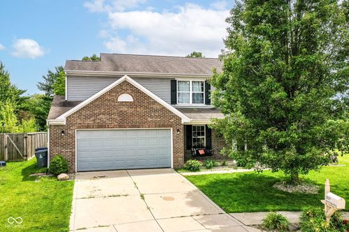 2029 Seven Peaks Dr, Cicero, IN, 46034-4402 | Card Image