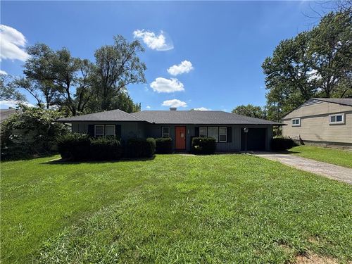 8511 E 110th Ter, Kansas City, MO, 64134-3428 | Card Image