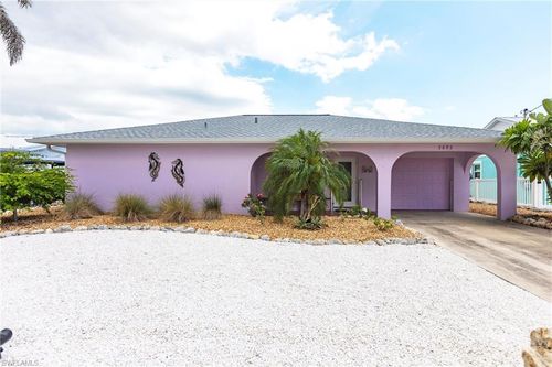 3693 Ruby Ave, ST. JAMES CITY, FL, 33956-4200 | Card Image