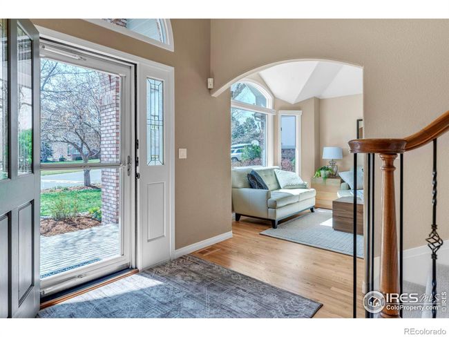 Warm & welcoming front entrance! | Image 6