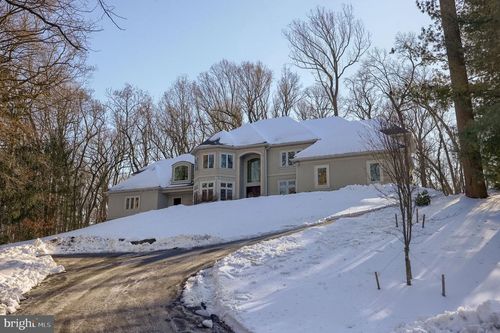 2492 Shaub Rd, LANCASTER, PA, 17601-3756 | Card Image