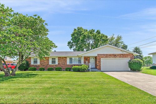 371 Fenwick Dr, Fairfield, OH, 45014-1623 | Card Image