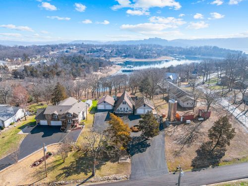 154 Elm Point Ln, Kimberling City, MO, 65686-7259 | Card Image