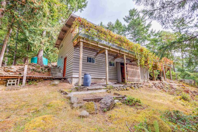 514 Bluff Way, House other with 2 bedrooms, 1 bathrooms and 2 parking in Mayne Island BC | Image 23