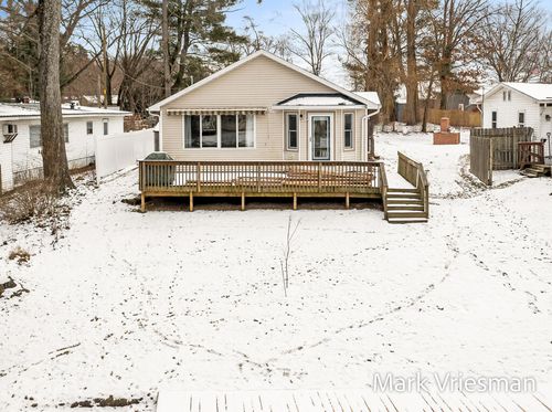 22770 0ak Street, Pierson, MI, 49339 | Card Image