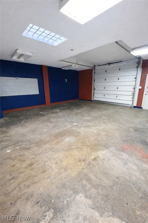 1757 Broadway, Lorain, OH, 44052-3622 | Card Image