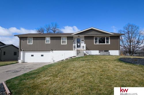 1029 Highland Dr, Superior, NE, 68978-2312 | Card Image