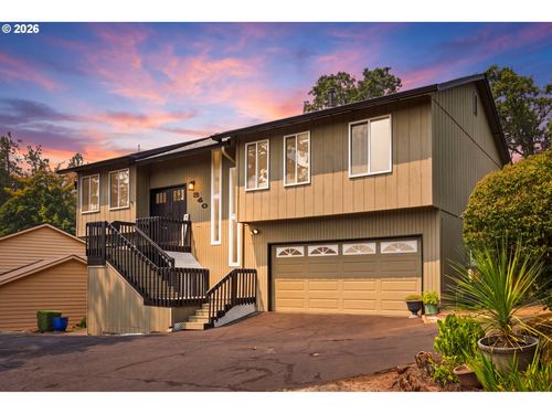 340 Patricia Dr, Gladstone, OR, 97027-1627 | Card Image