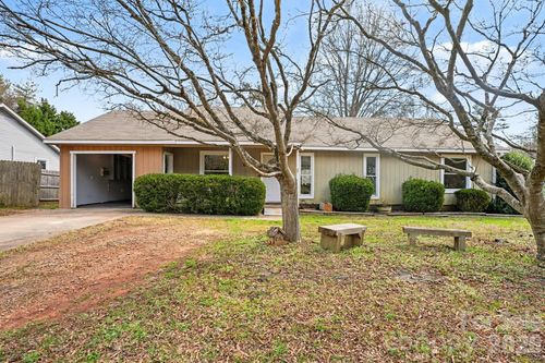 7115 Willow Bend Ln, Mint Hill, NC, 28227-4223 | Card Image