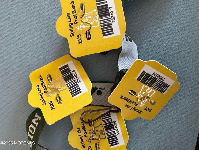 4 Beach badges with pools pass. | Image 40
