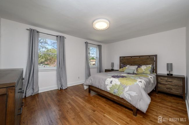 245 Newman St, Townhouse with 2 bedrooms, 1 bathrooms and null parking in Metuchen NJ | Image 16