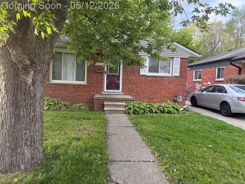 29650 Oakwood St, Inkster, MI, 48141-1557 | Card Image
