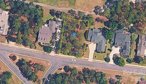 482 Laurel Valley Dr, Shallotte, NC, 28470-5289 | Card Image