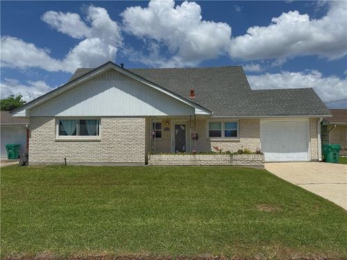 7013 Glenn St, Metairie, LA, 70003-4943 | Card Image