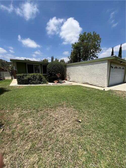12701 Daventry St, Pacoima, CA, 91331-1160 | Card Image