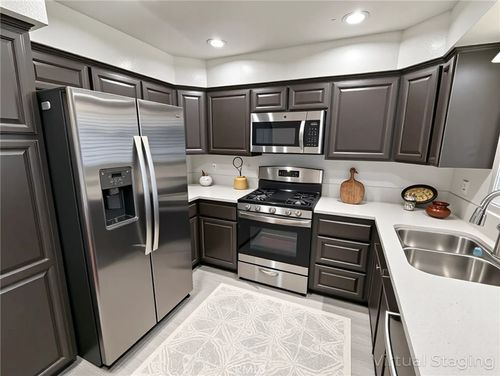 unit-200-9000 Vanalden Ave, Northridge, CA, 91324-4839 | Card Image