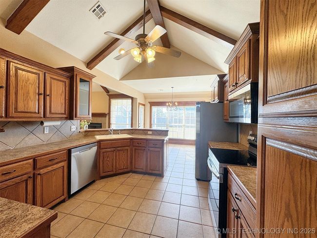 1530 Redwood Pl, House other with 4 bedrooms, 3 bathrooms and null parking in Tahlequah OK | Image 27