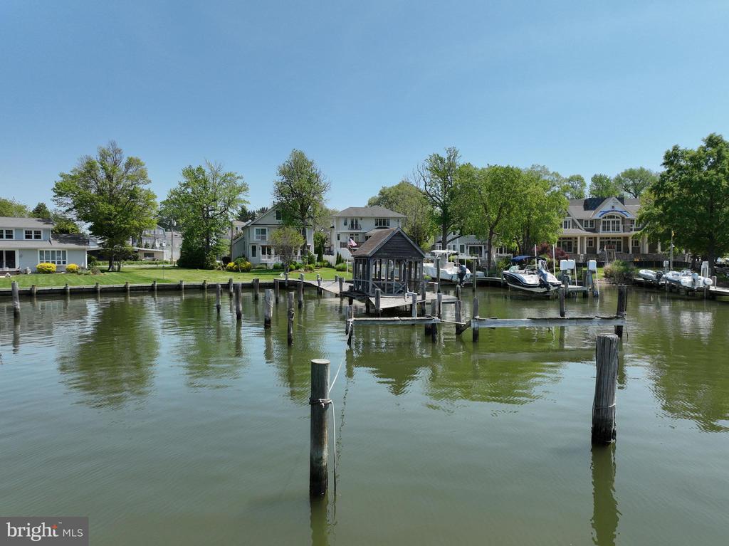 Land in ANNAPOLIS 5