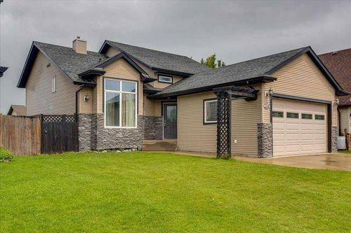 114 Jenner Cres, Red Deer, AB, T4P0E4 | Card Image