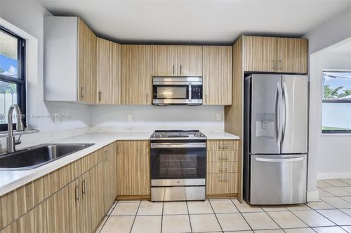 b-1721 Sw 40th Ter, Fort Lauderdale, FL, 33317-5837 | Card Image
