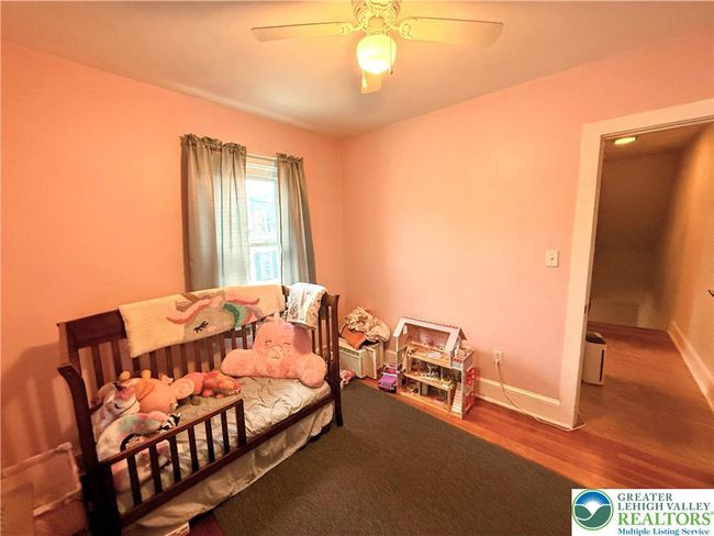 213 E Main St, House other with 4 bedrooms, 2 bathrooms and null parking in Pen Argyl PA | Image 19