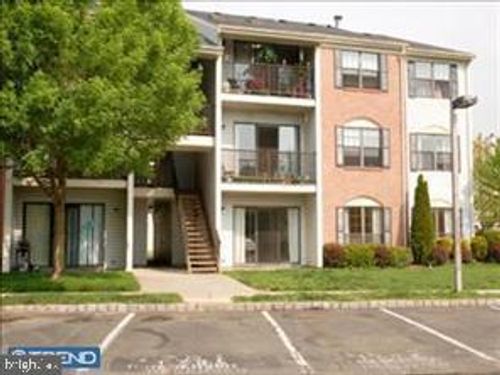 27 Mendrey Ct, LAWRENCE TOWNSHIP, NJ, 08648-2660 | Card Image