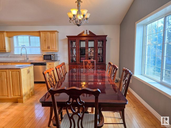492 Stanley Close, House other with 5 bedrooms, 3 bathrooms and null parking in Spring Lake AB | Image 6