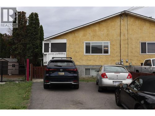 1371 Ottawa Pl, Kamloops, BC, V2B7W4 | Card Image